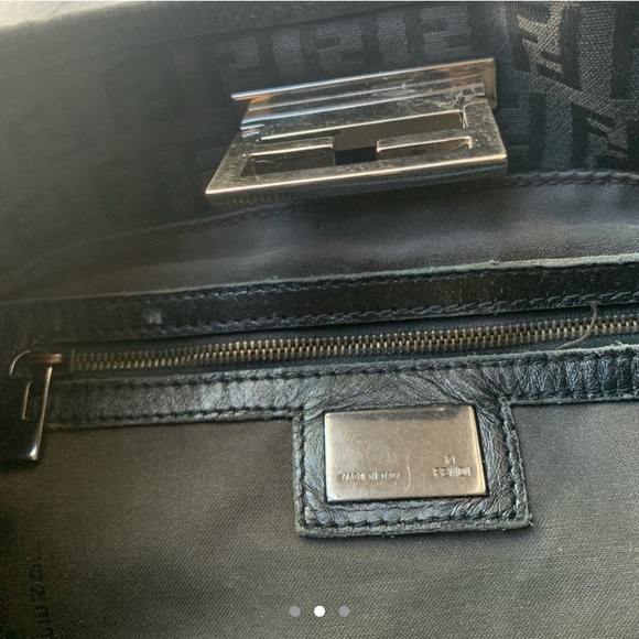 FENDI BAG - Picture 2 of 3
